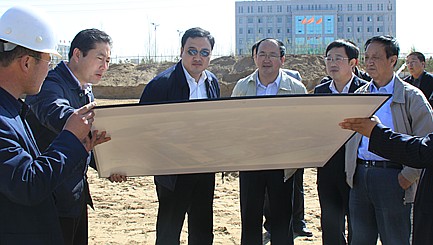 馬建峰在錦園賓館考察調研工程項目建設情況